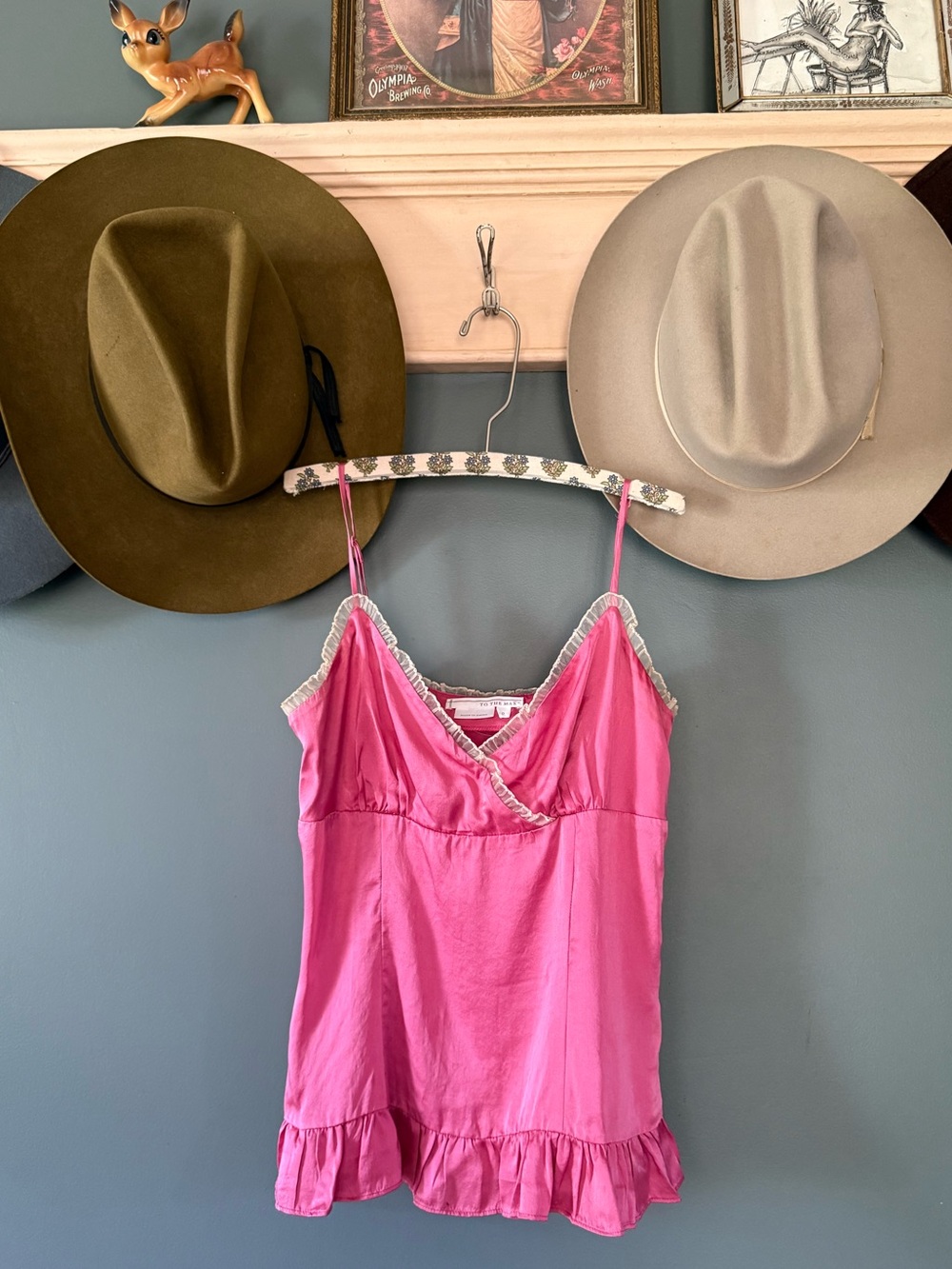 To the max Pink Satin Ruffle Trim Cami Tank sz 0 / XS